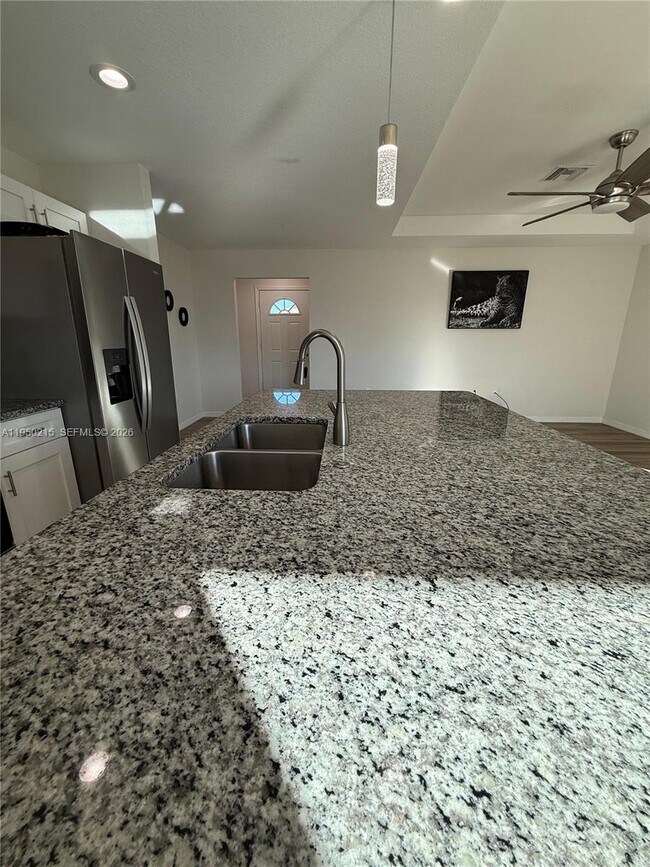 Building Photo - 4103 Loretto Ave