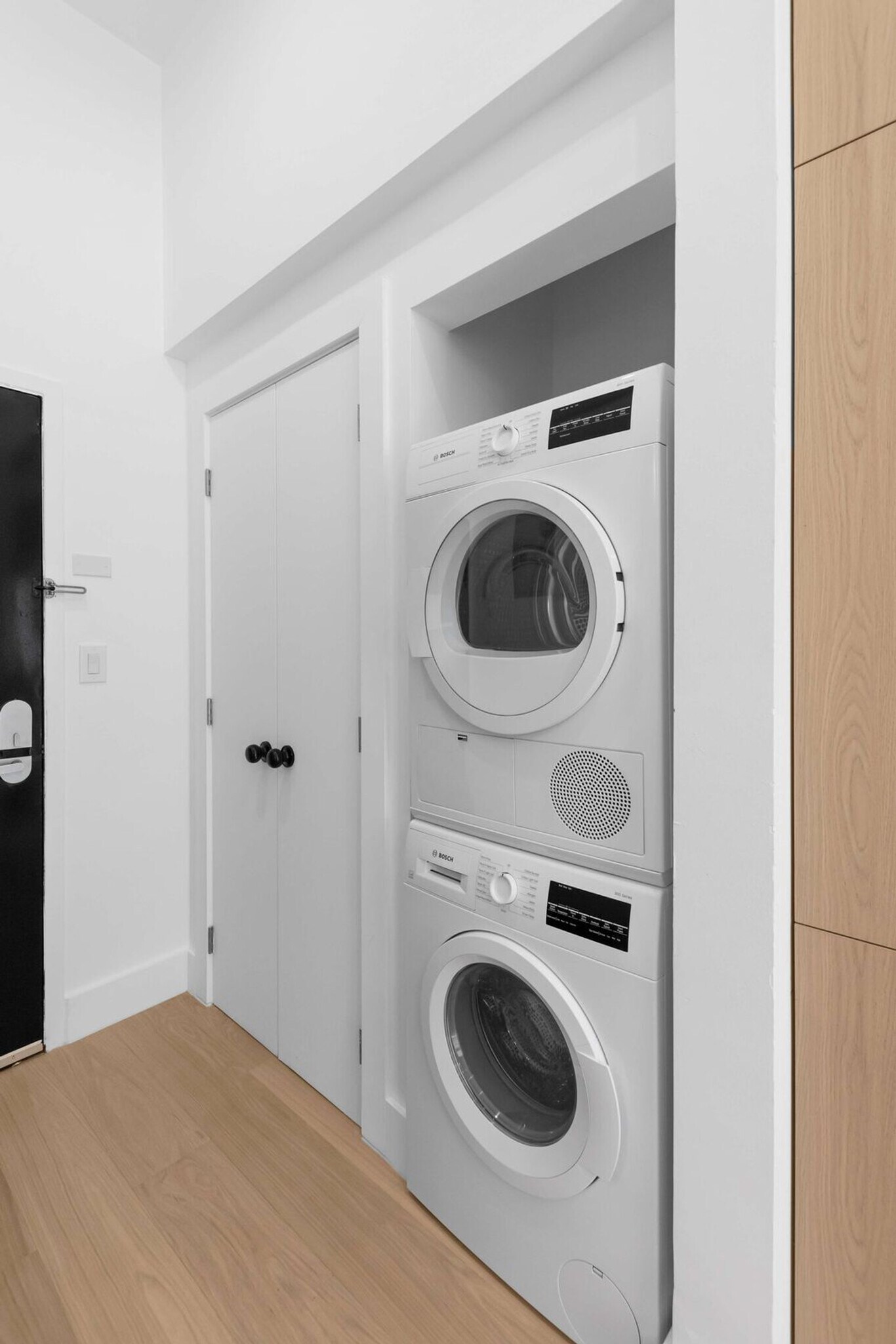 Building Photo - 19 St Marks Pl