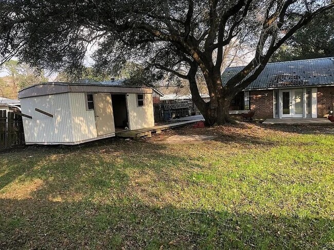 Building Photo - 1417 Willow St