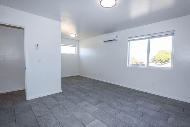 Building Photo - 8571 Spouse Dr