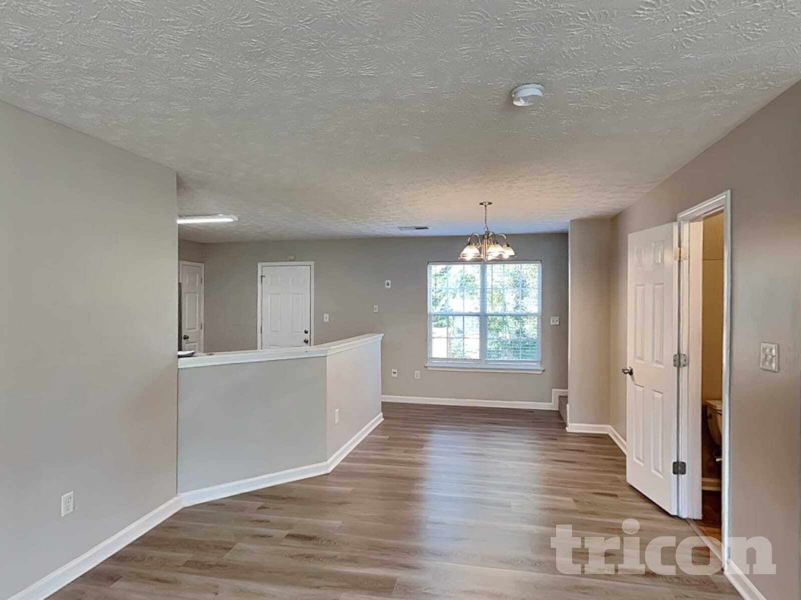 Building Photo - 103 Dumaine St