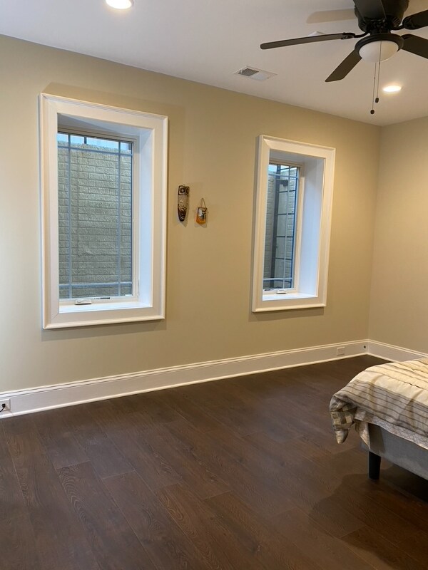 Building Photo - 2044 Great Falls St