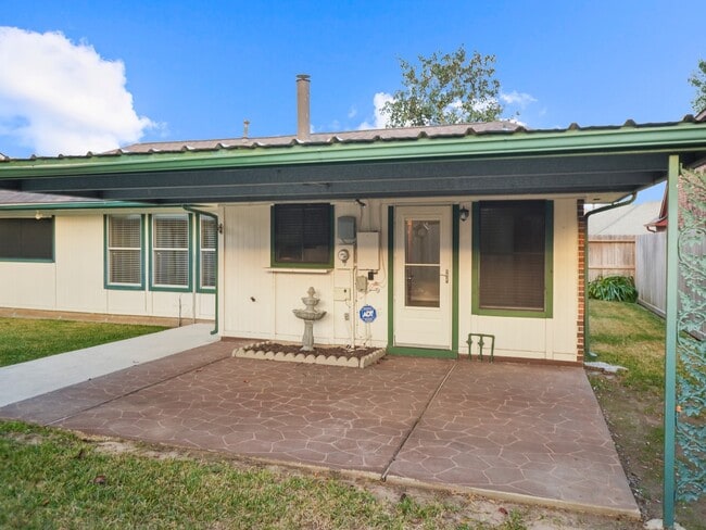 Building Photo - 19623 Westbridge Ln