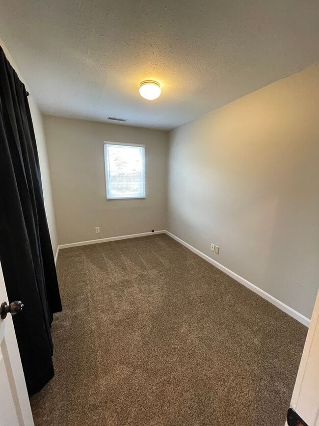 Building Photo - Three Bedroom Single Family Home Available...