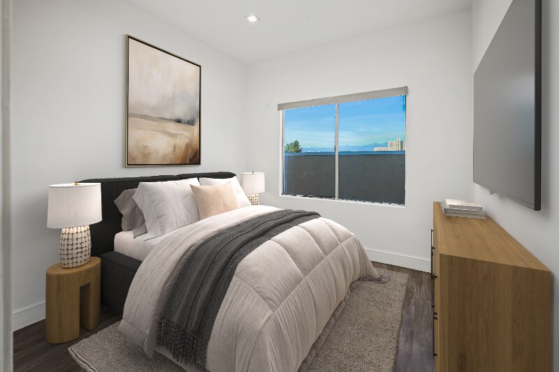 Building Photo - 627 Brittania St