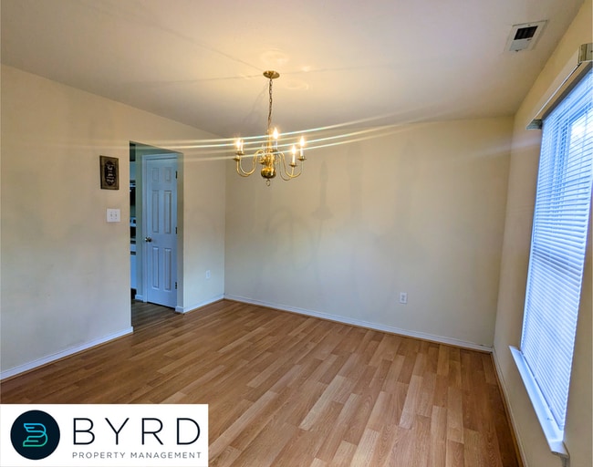 Building Photo - 7625 Fern Hollow Dr