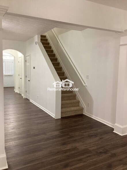 Building Photo - 2236 Dandridge Dr