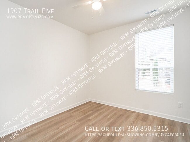 Building Photo - 1907 Trail Five