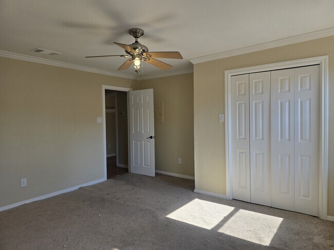 Building Photo - 3106 Fallwell Ln