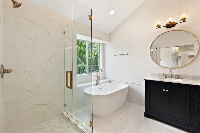 Building Photo - 3811 Standfield Ct
