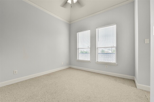 Building Photo - 1607 W Dallas St