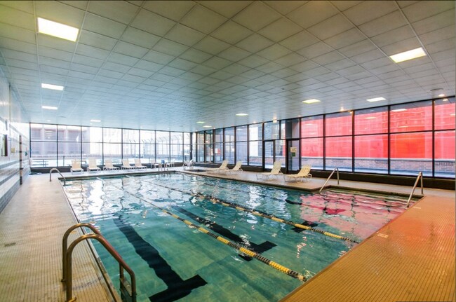 Building Photo - 211 E Ohio St