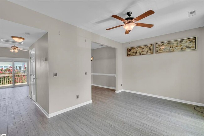 Building Photo - Mauldin, 3BD/2.5BA. 1610SF