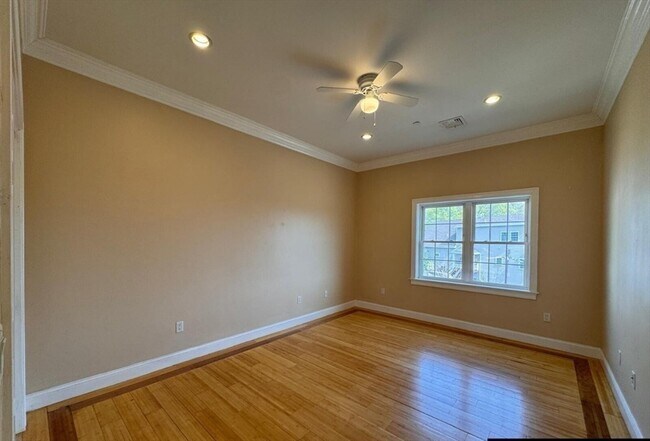 Building Photo - 473 Revere Beach Pkwy