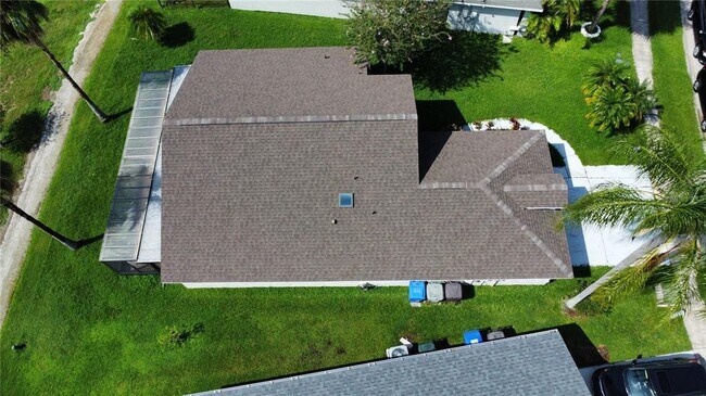 Building Photo - 2647 N Horseshoe Bay Dr