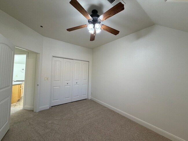 Building Photo - MCKENNA COTTAGES FOR RENT IN DOWNTOWN ST. GEORGE!