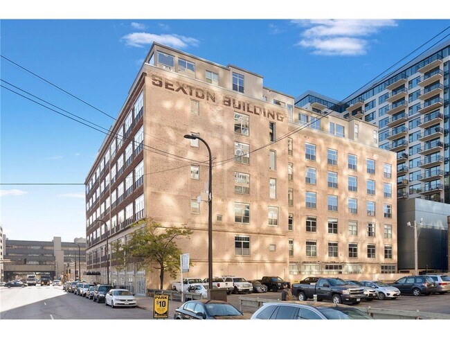 Building Photo - 521 S 7th St