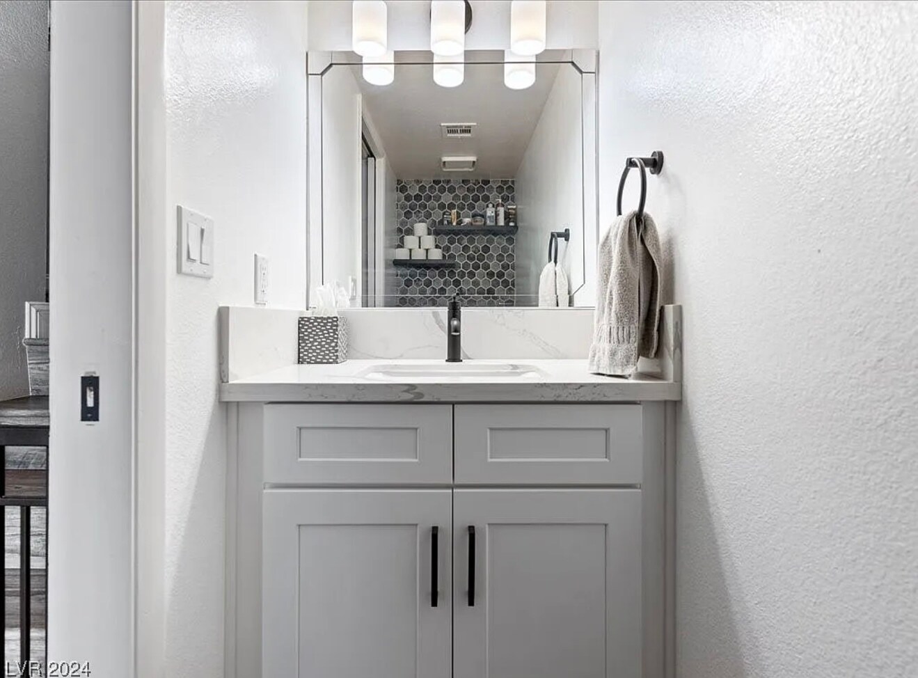 Half bathroom downstairs - 2801 Willow Wind Ct