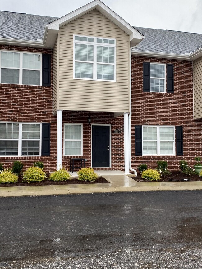 Building Photo - 7322 Ripple Creek Way