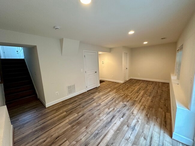 Building Photo - 20284 Center Brook Square