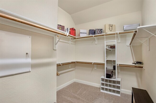 Building Photo - 6703 Honeycrest Lane