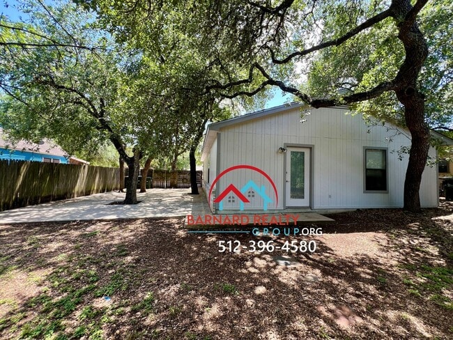 Building Photo - Newly Remodeled 3 Bedroom, 1.5 Bath