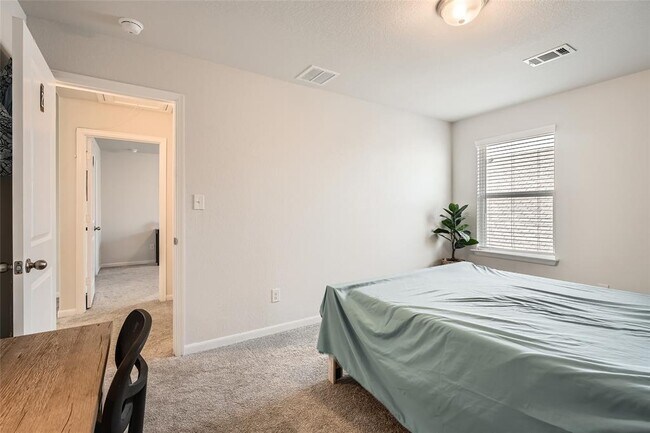 Building Photo - 658 Cherrystone Loop