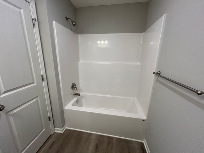 Building Photo - 630-632 Fall Meadow