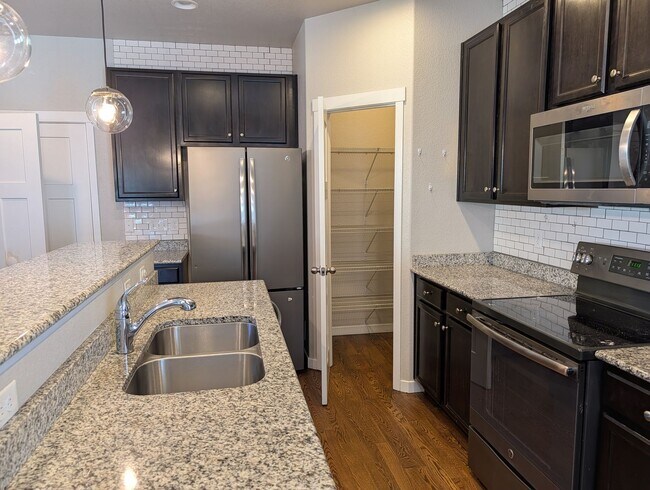 Building Photo - 7709 Camille Ct