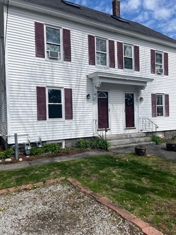 Primary Photo - 18 Bradford St