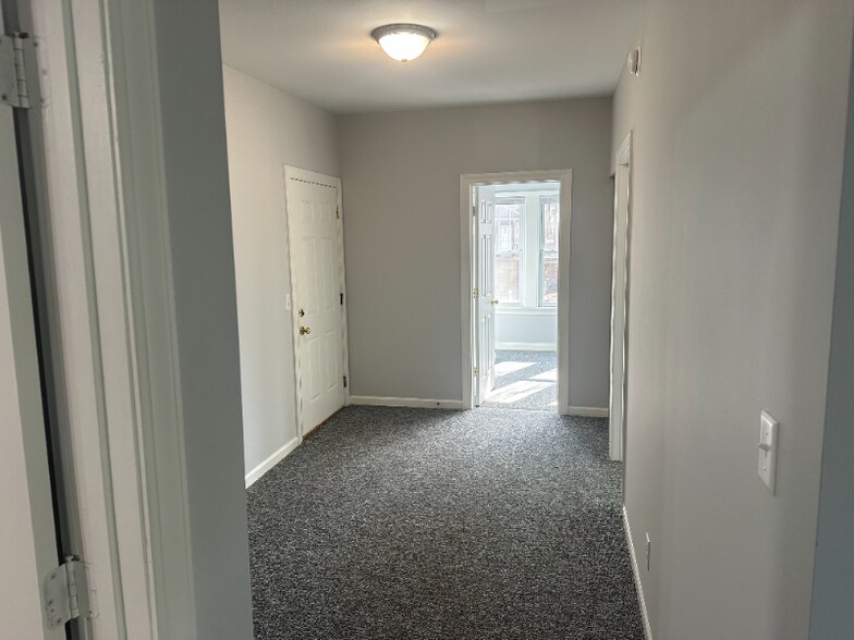 Building Photo - 2724 Union St