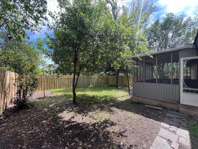 Building Photo - 2503 Biggs Dr