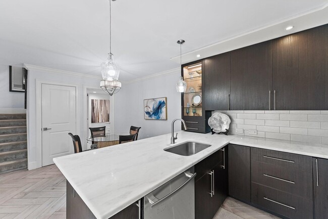 Building Photo - 2320 23rd Ct