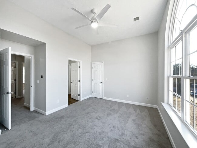 Building Photo - 4804 Highlander Cove