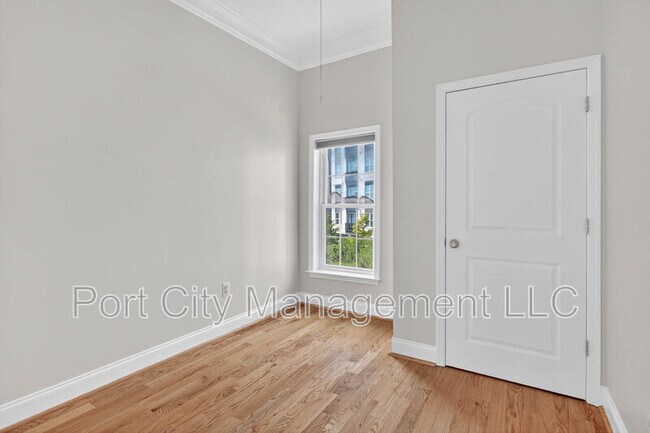 Building Photo - 1125 Race St