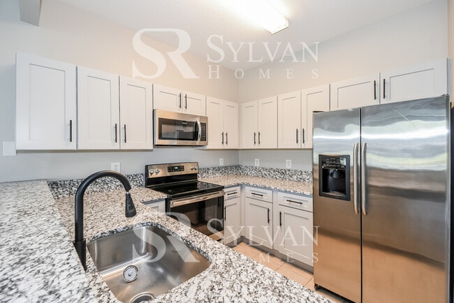 Building Photo - Coming HOME never felt so good!