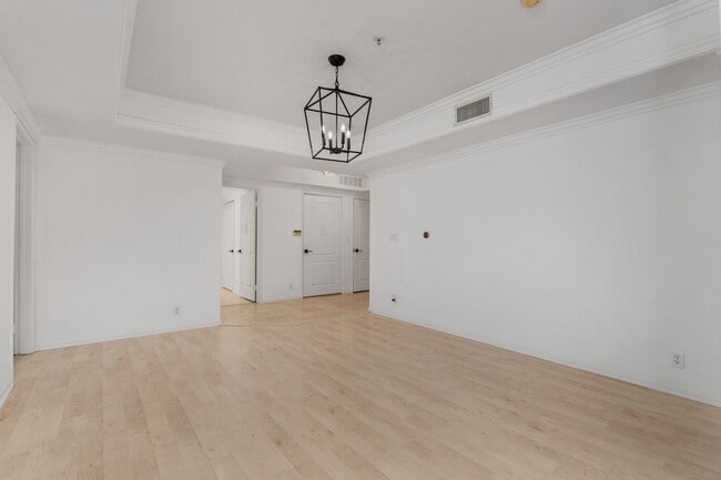 Building Photo - Charming 2-Bedroom, 3-Bathroom Home for Rent