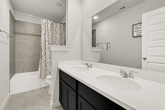 Building Photo - 30260 Kingston Heath Dr