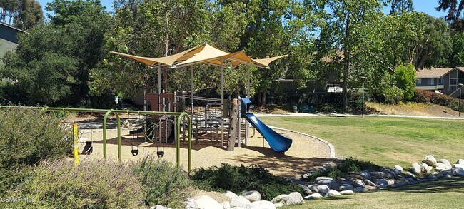 Building Photo - 3327 Rainbow Creek Cir