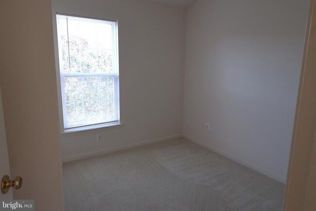 Building Photo - 6401 Lureta Ann Ln