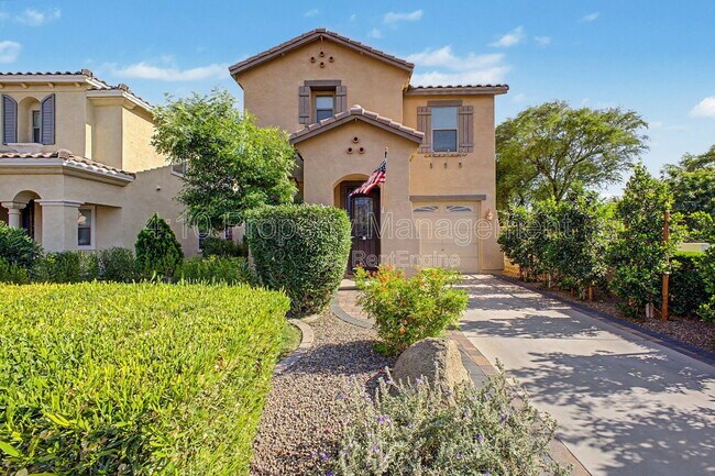 Building Photo - 6355 W Sophie Ln