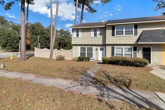 Building Photo - 832 Tibet Ave