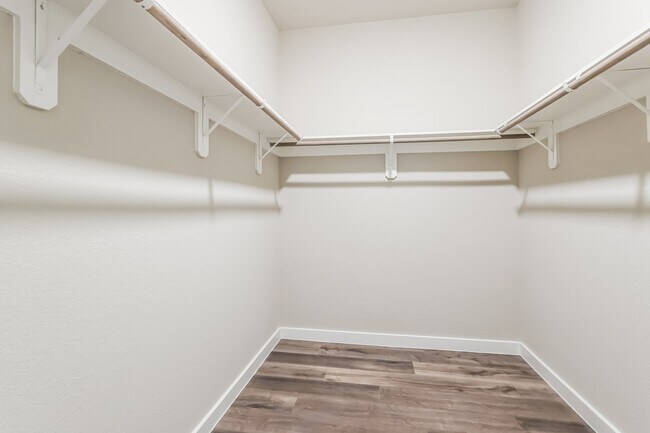 Building Photo - 337 N Centro Cir
