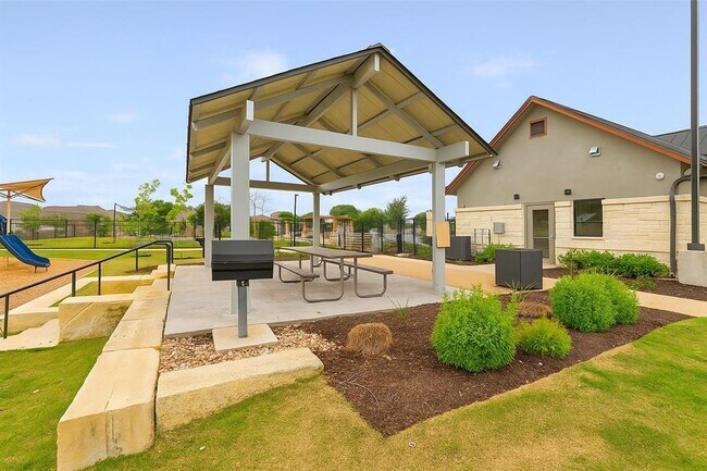 Building Photo - 3013 Louris Ln