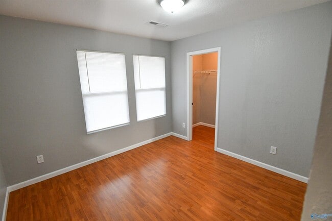 Building Photo - 105 Cotton Boll Dr