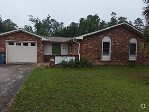 Building Photo - Nice Home in Evans close to everything!