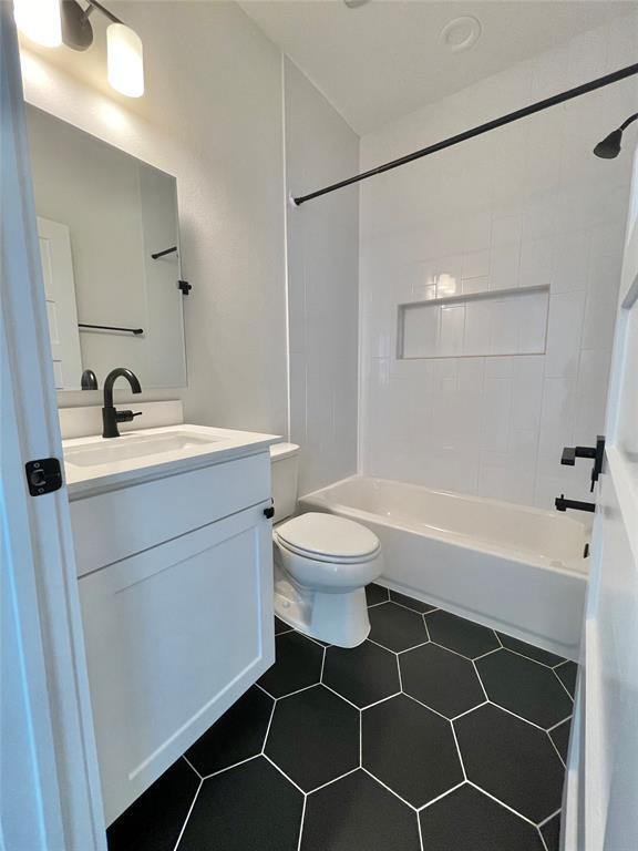 Building Photo - 1106 Walton Ln