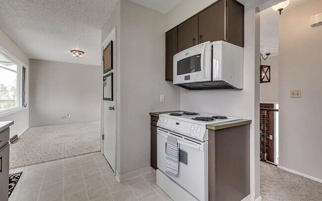 Building Photo - FULLY GUTTED & RENOVATED 5-Bedroom Home in...