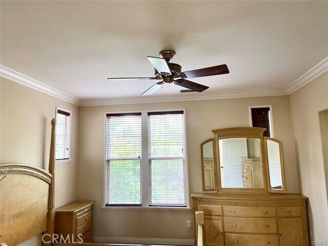 Building Photo - 313 Tall Oak