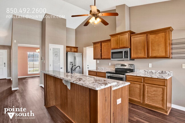 Building Photo - 33633 Field Stone Ln